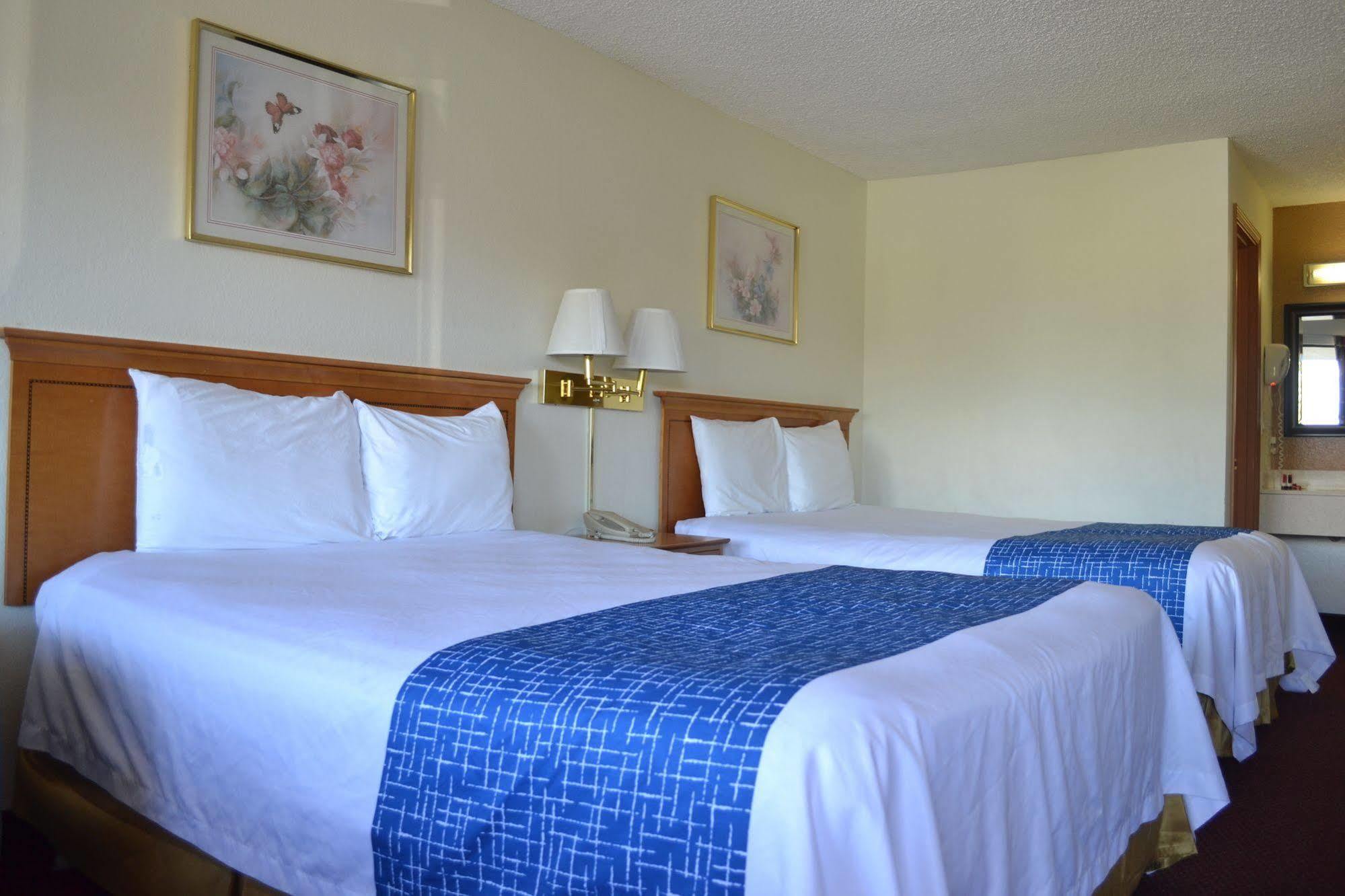 Travelodge By Wyndham Sea-Tac Airport North Таквила Экстерьер фото