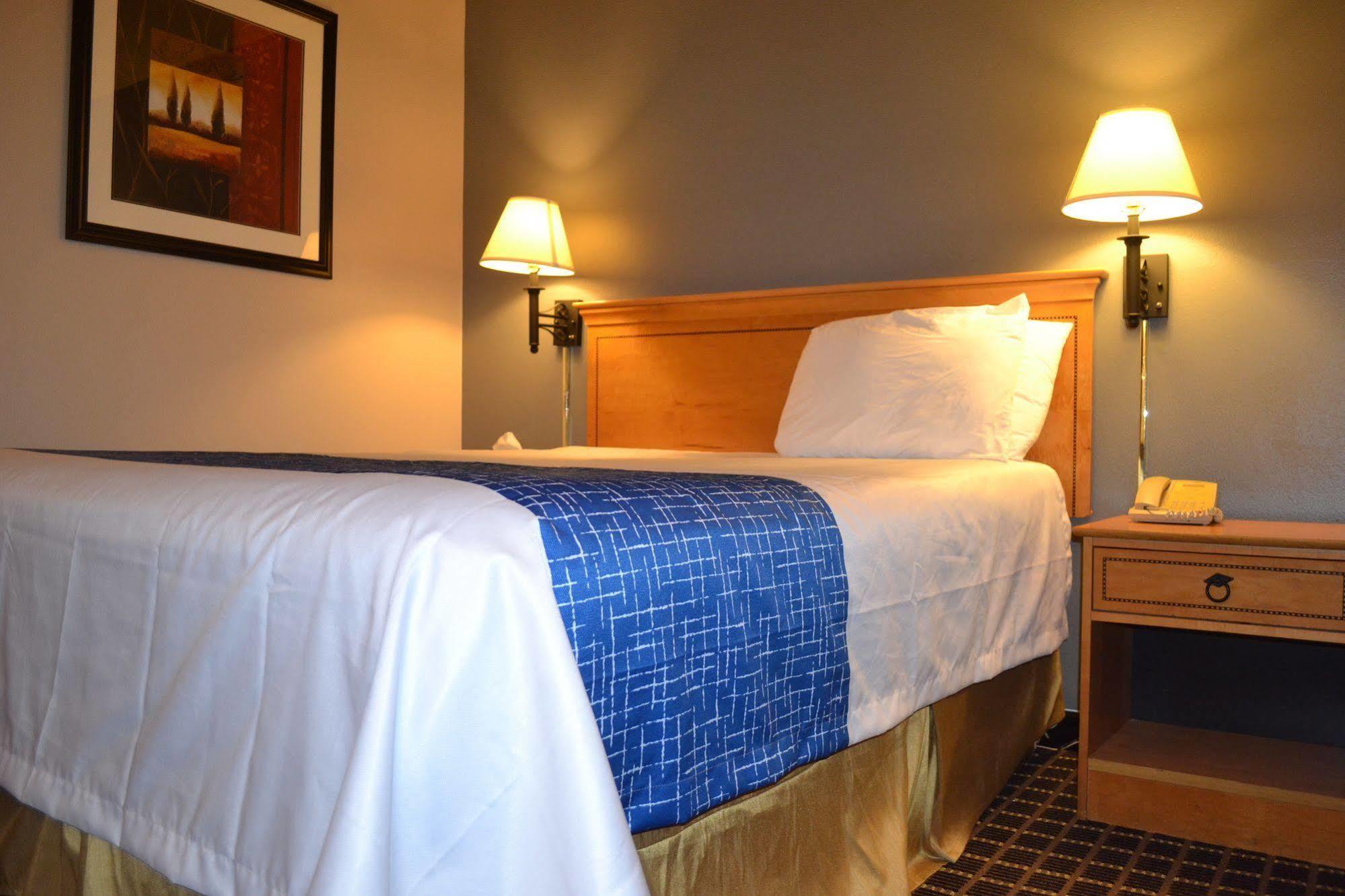 Travelodge By Wyndham Sea-Tac Airport North Таквила Экстерьер фото