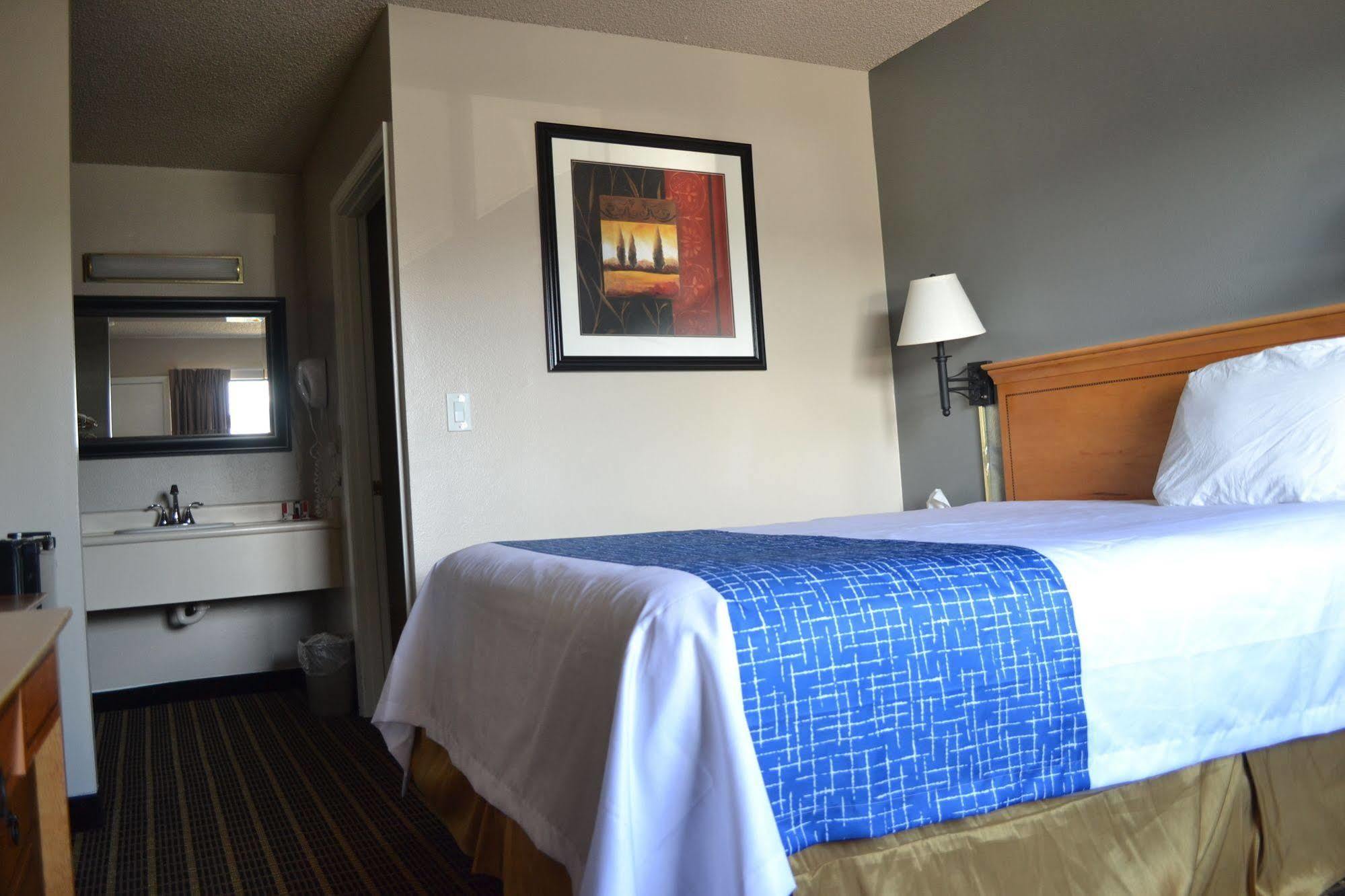 Travelodge By Wyndham Sea-Tac Airport North Таквила Экстерьер фото
