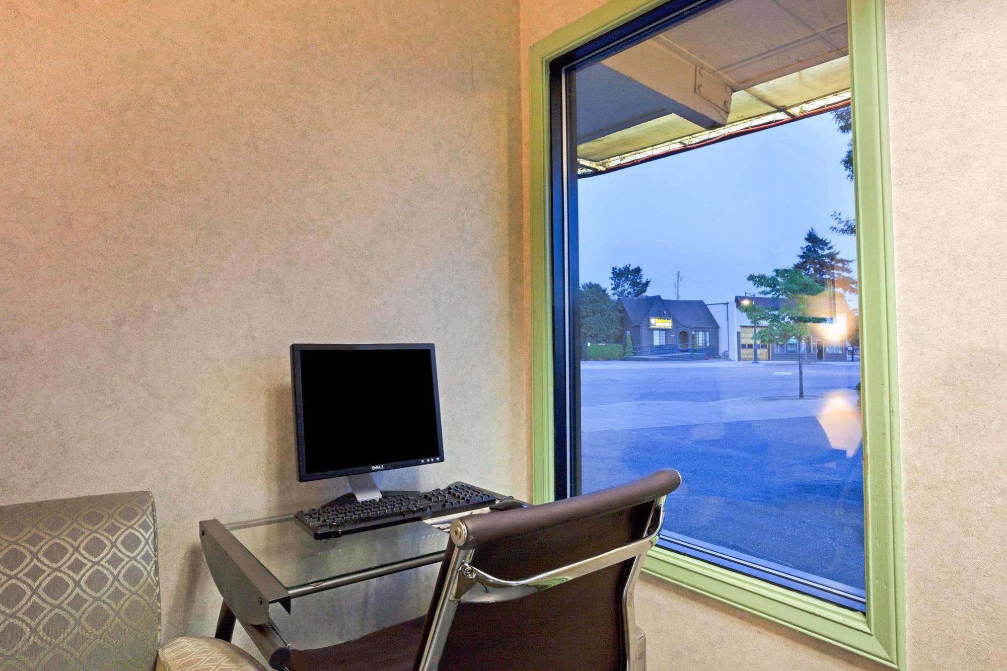 Travelodge By Wyndham Sea-Tac Airport North Таквила Экстерьер фото